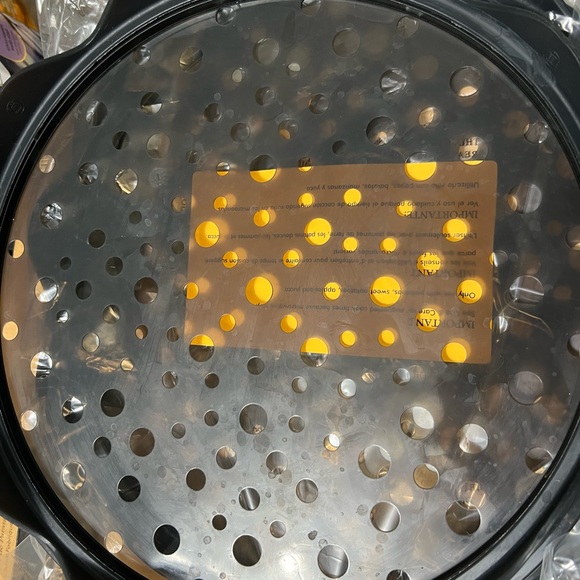 Pampered Chef microwave chip maker - Picture 2 of 2